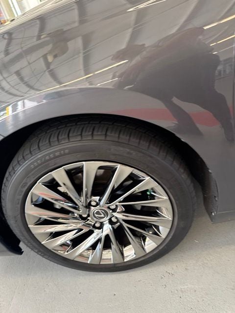 2024 Lexus ES 350 Ultra Luxury