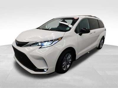 2023 Toyota Sienna XSE 7 Passenger