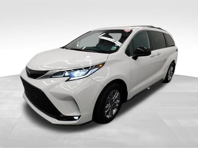2023 Toyota Sienna XSE 7 Passenger