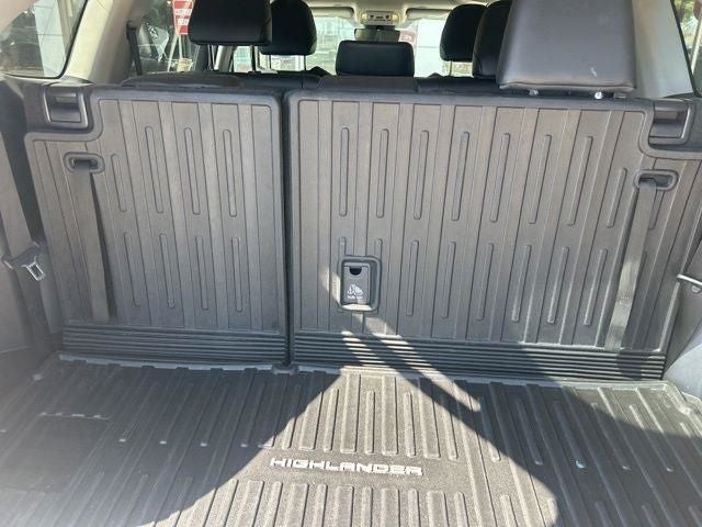 2025 Toyota Highlander Hybrid XLE