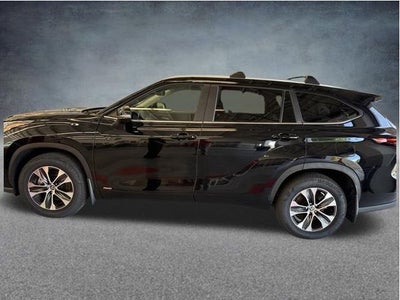 2026 Toyota Highlander Hybrid XLE