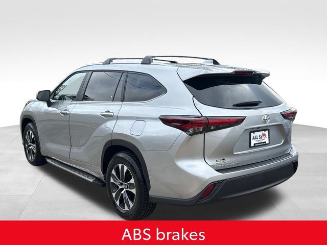 2025 Toyota Highlander XLE