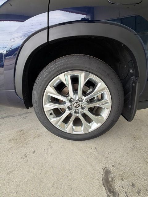 2026 Toyota Highlander Hybrid Limited