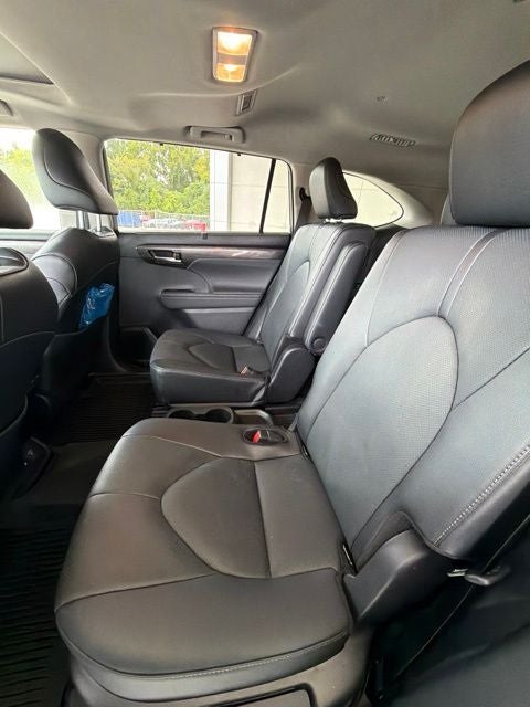 2026 Toyota Highlander Hybrid Limited
