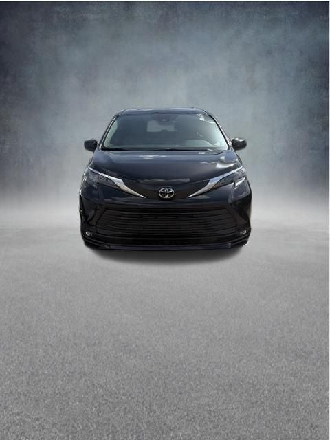 2026 Toyota Sienna XLE 8 Passenger