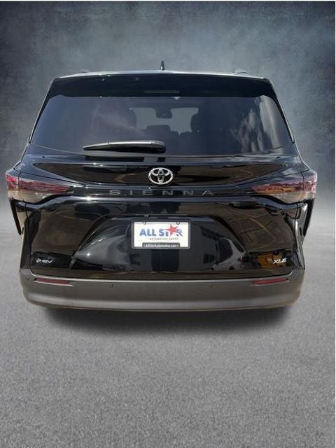 2026 Toyota Sienna XLE 8 Passenger