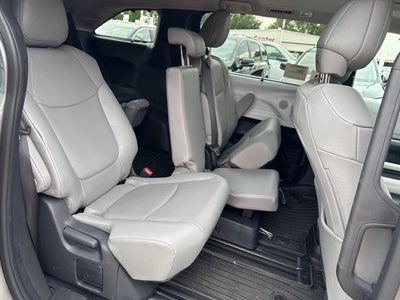 2026 Toyota Sienna XLE 8 Passenger