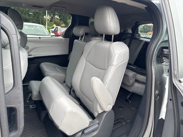 2026 Toyota Sienna XLE 8 Passenger