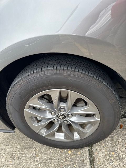 2026 Toyota Sienna XLE 8 Passenger