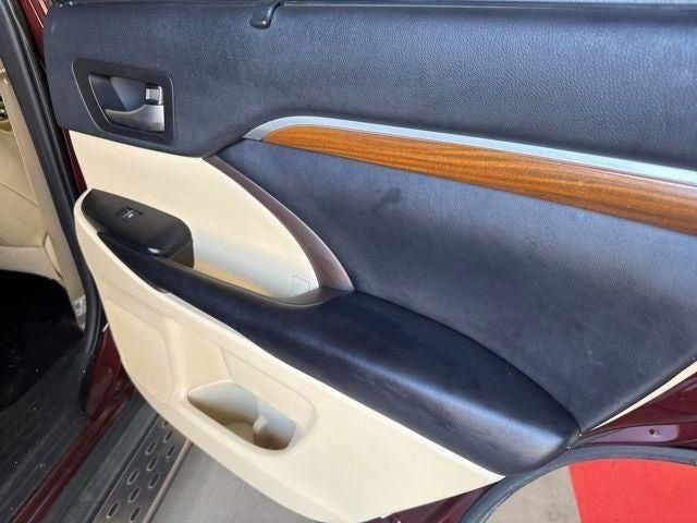 2019 Toyota Highlander Limited Platinum