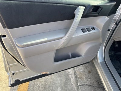 2011 Toyota Highlander Base