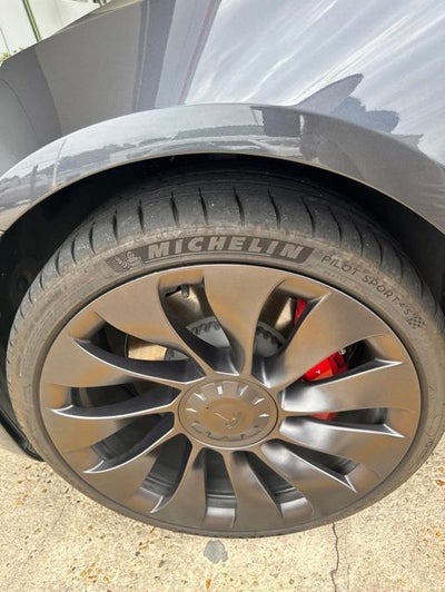 2023 Tesla Model 3 Performance