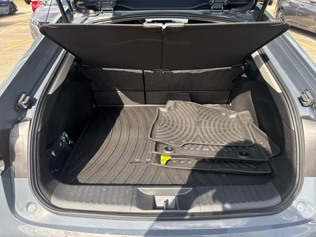 2025 Toyota Prius XLE