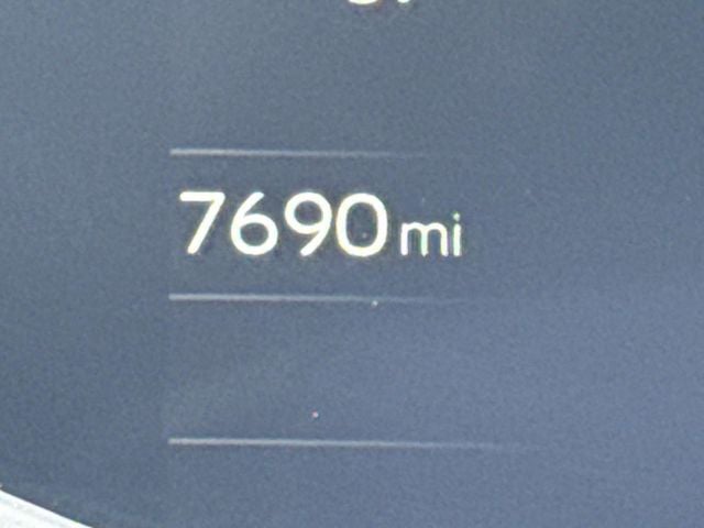 2025 Toyota Prius XLE