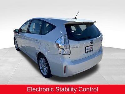 2014 Toyota Prius v Five