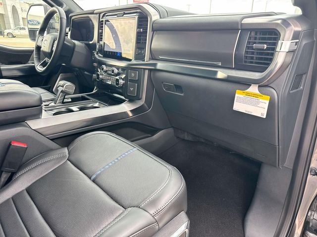 2025 Ford F-150 Platinum - Photo 18