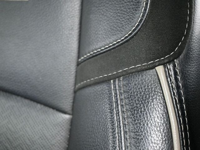 2022 RAM 3500 Laramie 20" Wheels Leather-Trimmed Seats