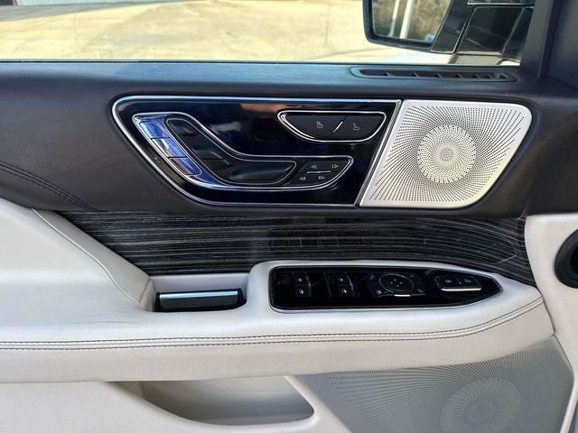 2022 Lincoln Navigator L L Black Label